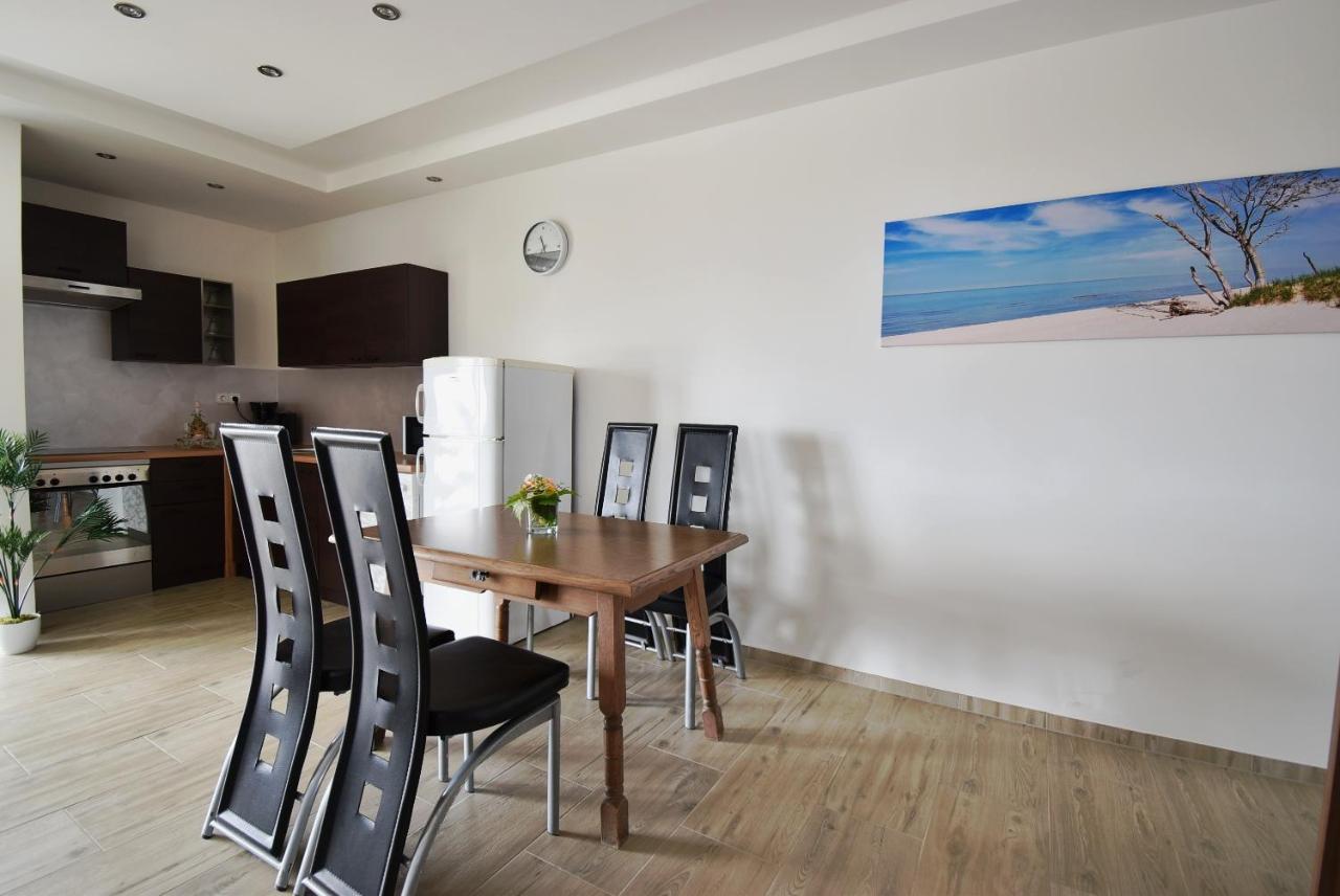 Apartmani Solis Vir Exterior foto